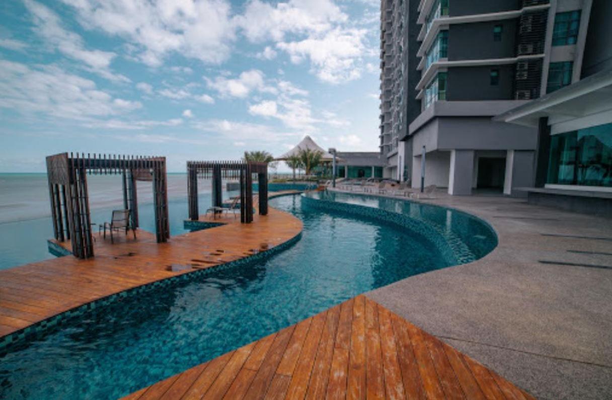Cozy Seaview Studio at Imperium residence Tanjung Lumpur Kuantan Bagian luar foto
